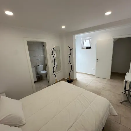 Ferienhaus Estrelas - Centre -vue -choix De 3 Maisons Independantes Dans La Meme Rue - A 300 Metres -parking Gratuit- *