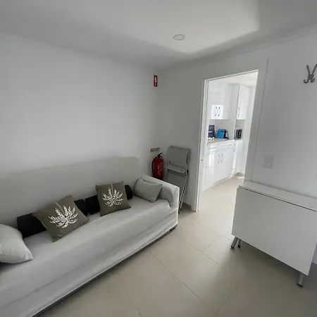 As Estrelas Hébergements Au Calme , Confort Climatisés Proches Centre Plages Et Spots De Surf Parking Free * Peniche